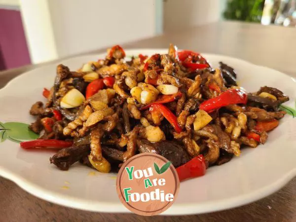 Fried Shredded Pork with Mushrooms