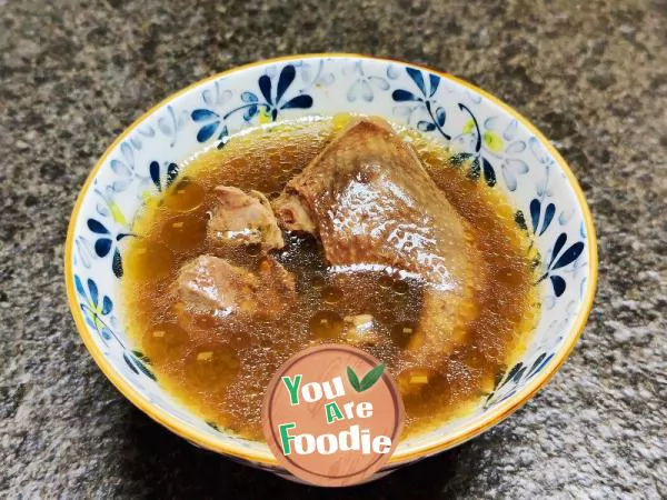 Stewed-Pigeon-Soup-with-Sanqi-Powder