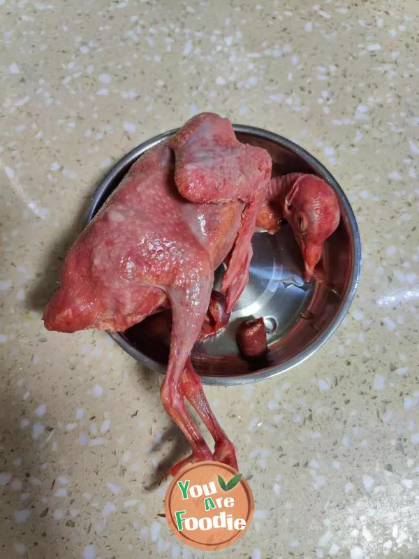 Stewed Pigeon Soup with Sanqi Powder