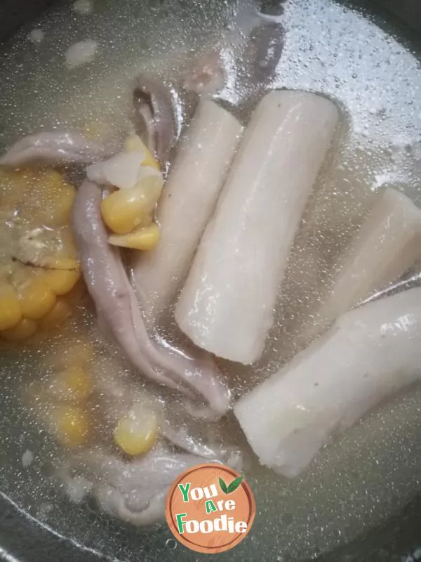 Yam-pork-tripe-and-corn-soup