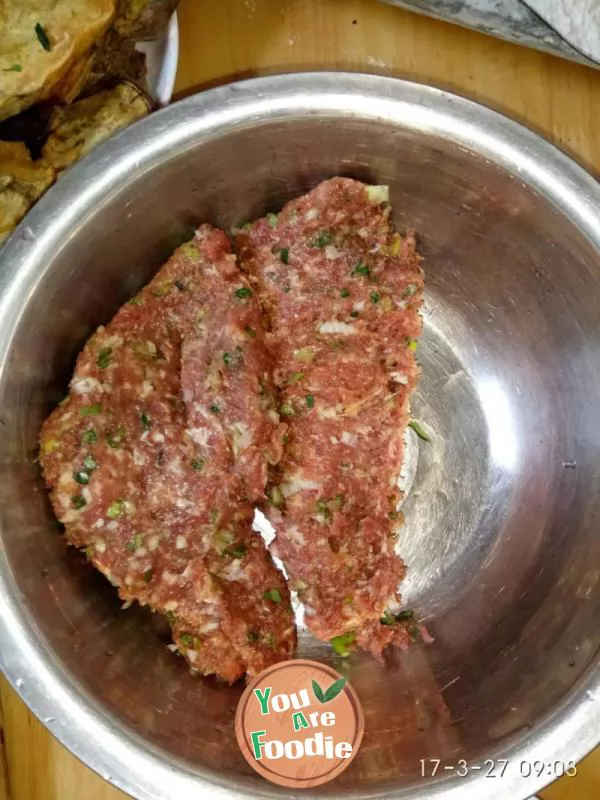 Steamed dumplings with purple potato, dandelion and pork stuffing