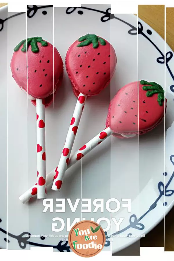 Strawberry-macarone-lollipop