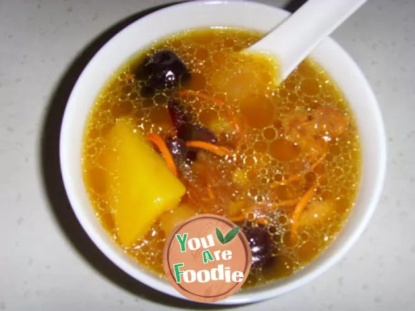 Stewed-duck-soup-with-Cordyceps-flower