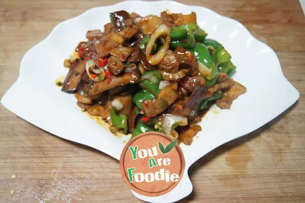 Stir fried pork with dried pork