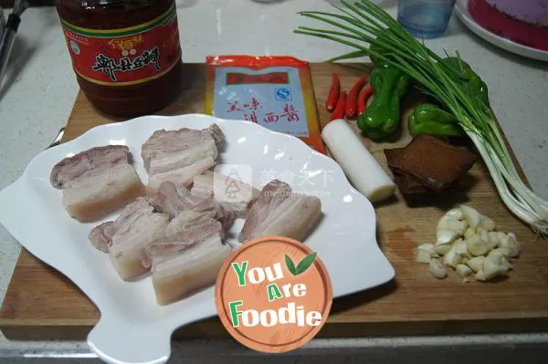 Stir fried pork with dried pork