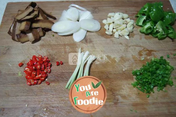 Stir fried pork with dried pork