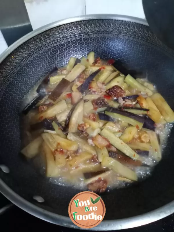 Salted fish and eggplant in casserole