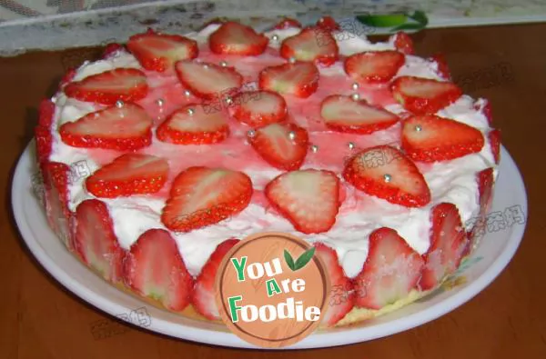 Strawberry-Mousse-Cake-