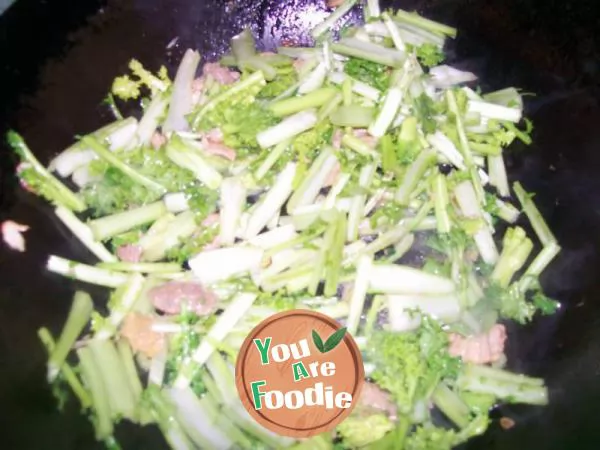 Fried meat with cabbage
