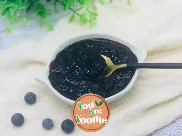 Homemade blueberry sauce