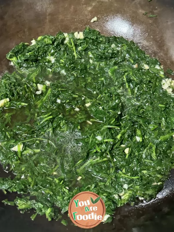 Garlic mashed mugwort