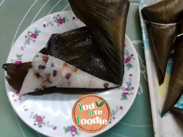 Red bean dumplings with jar meat