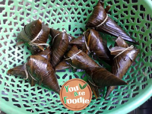 Red bean dumplings with jar meat