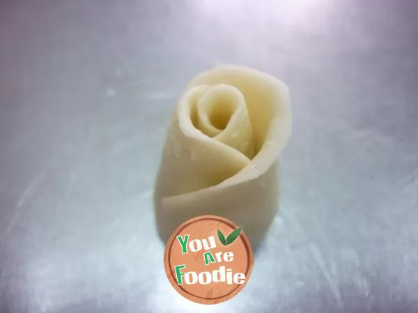 White rose - coconut flavored rose steamed bread