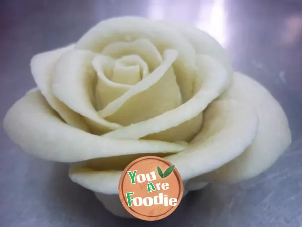 White rose - coconut flavored rose steamed bread