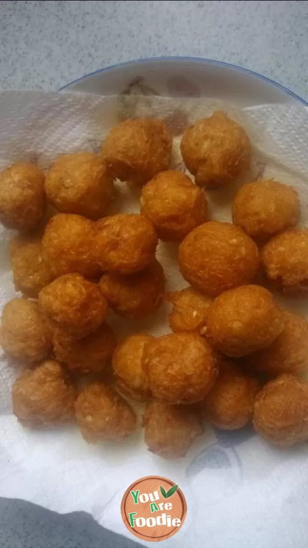 Super simple carrot balls