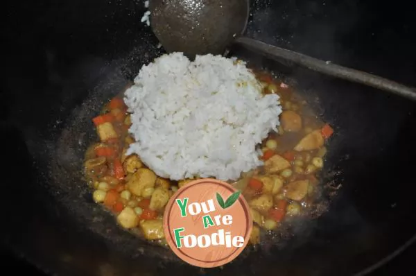 Creative curry fried rice with mashed potato