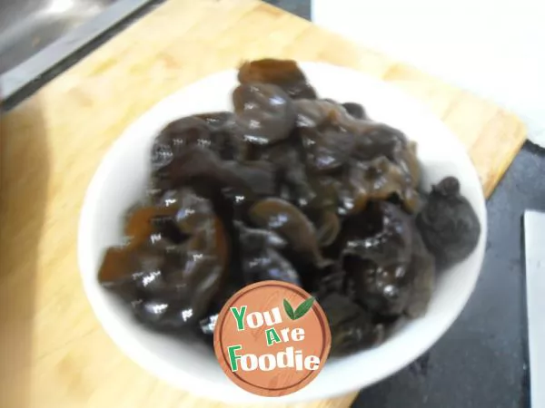 Fried yam with black fungus