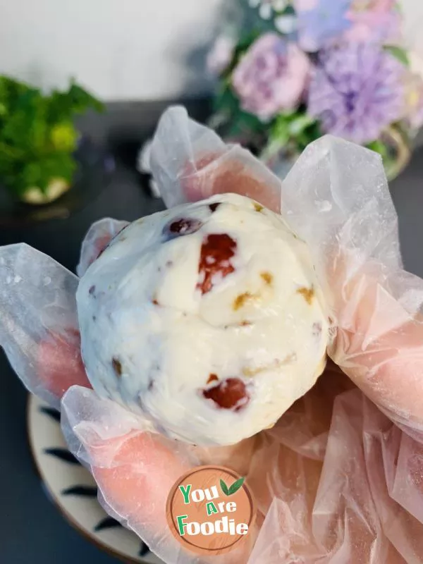 Glutinous Rice Balls with Red Dates