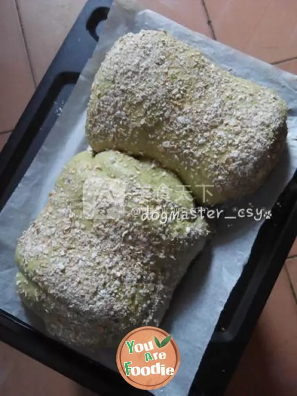 Baked a plain big steamed bread without egg and milk [Matcha red bean bread]