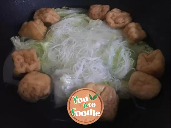 Cabbage and vermicelli soup