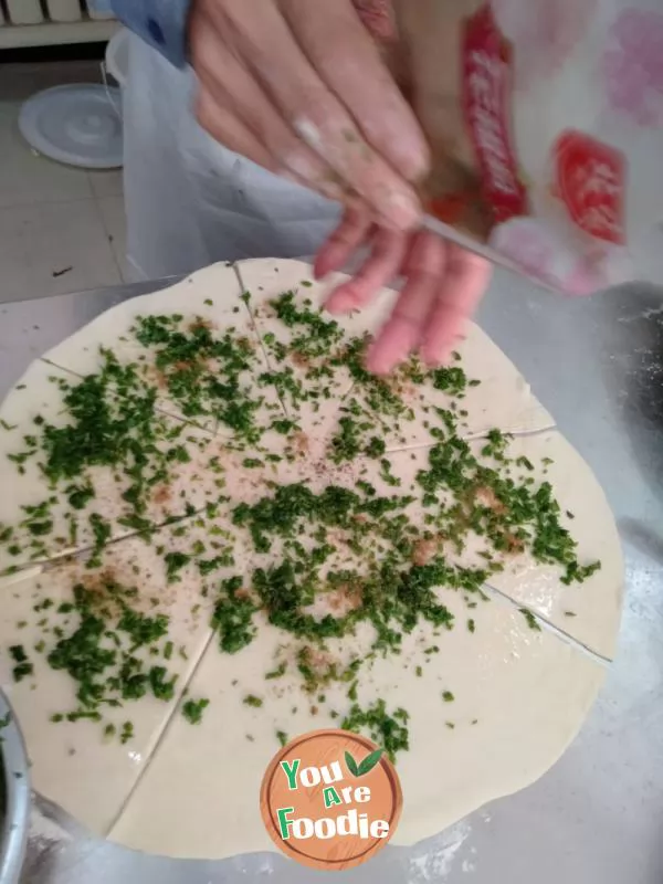 Fried noodles with Scallion