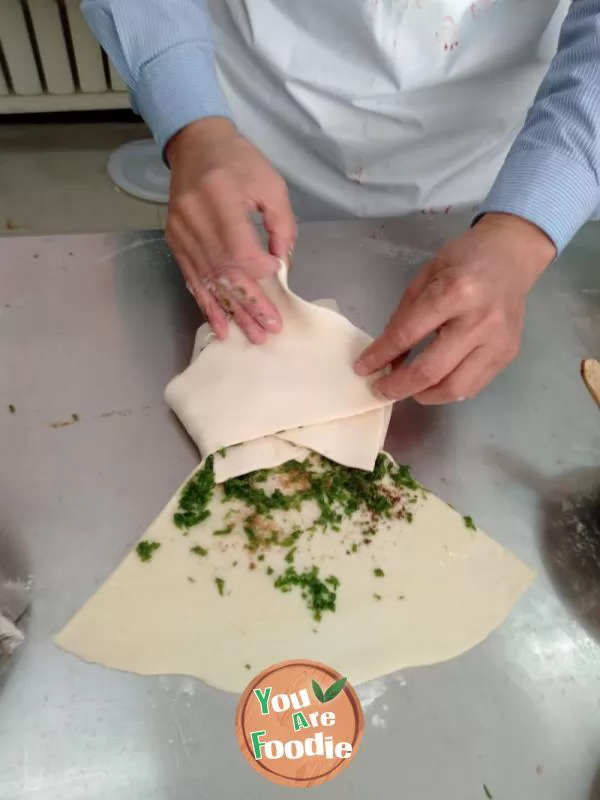 Fried noodles with Scallion