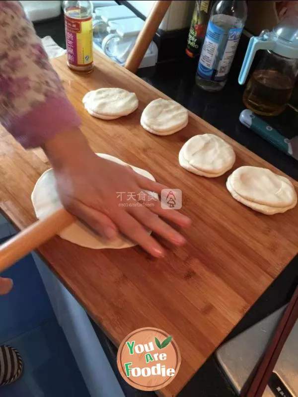 Steamed spring cake