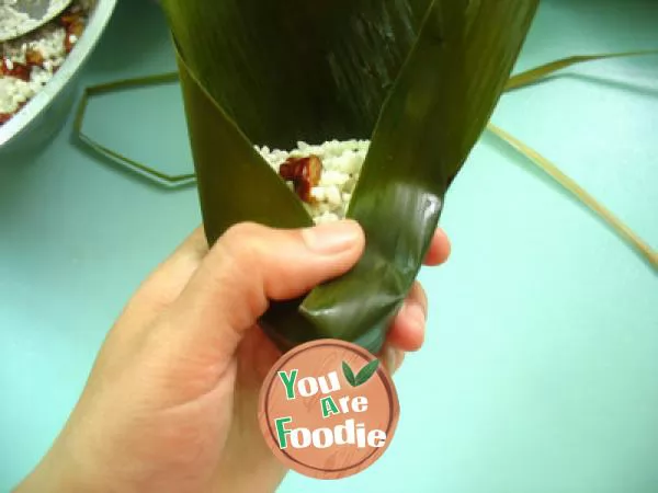 [Dragon Boat Festival · zongzi] triangle Zongbao method -- Hotan jujube zongzi