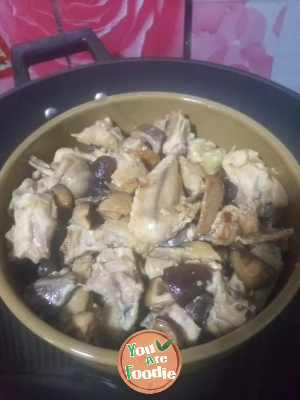 Sliced-chicken-with-mushrooms