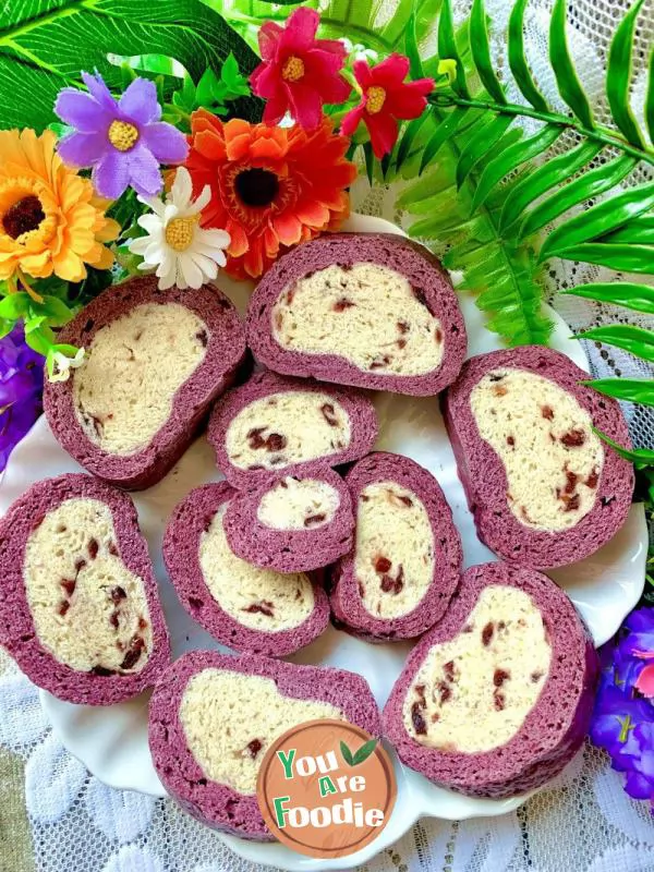 Steamed bun roll with purple potato and red berry