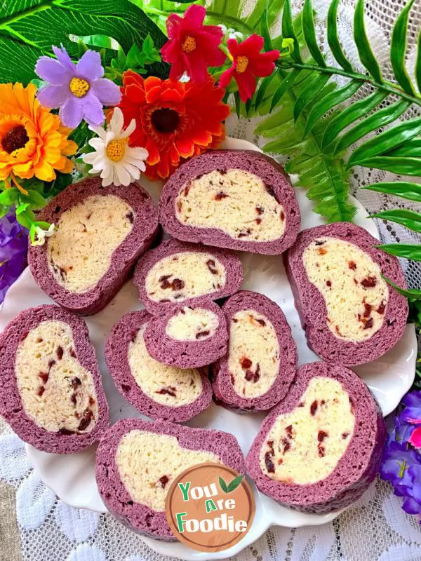 Steamed bun roll with purple potato and red berry