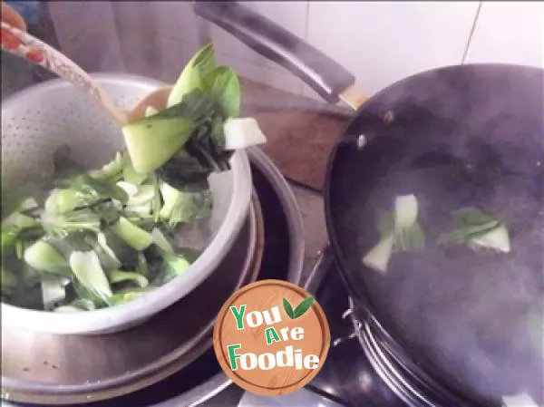 Fried green vegetables without oil