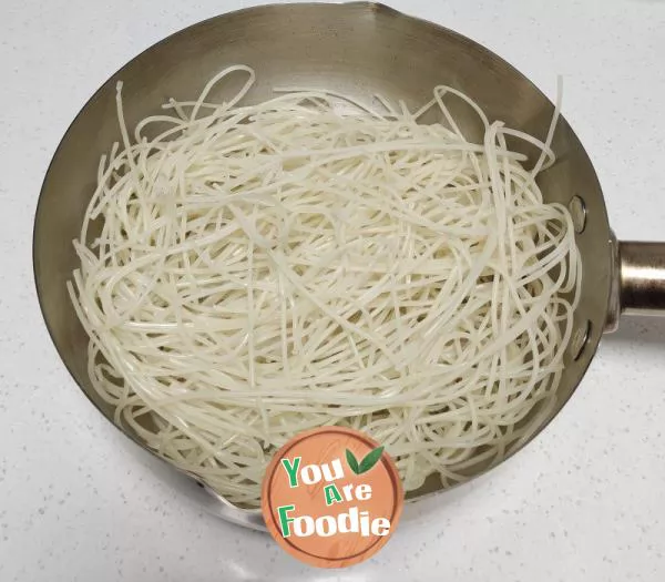 Homemade cold noodles