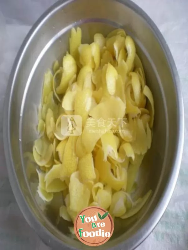 Sugar preserved pomelo peel