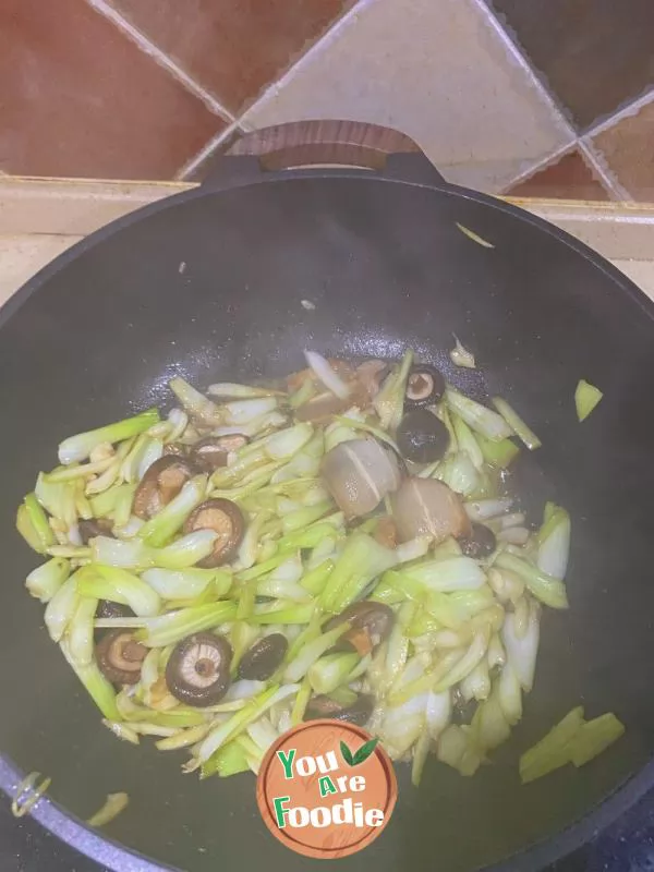 Fried Shanghai Green with Mushrooms