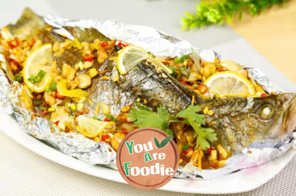 Thai-style-grilled-fish-with-lemon-flavor