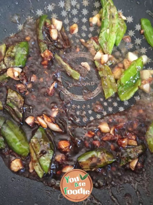 Stir fried Century egg with green pepper