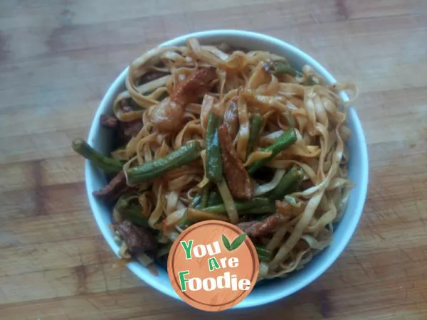 Stewed-noodles-with-beans