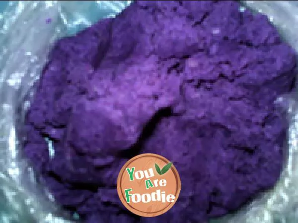 Honey purple potato yam roll