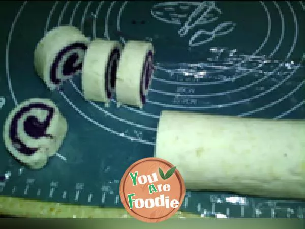 Honey purple potato yam roll