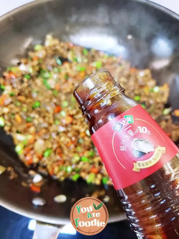 Simple Kwai food - fried minced meat with Grandma's vegetables