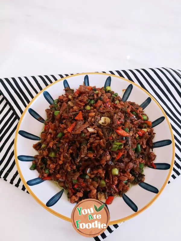 Simple Kwai food - fried minced meat with Grandma's vegetables