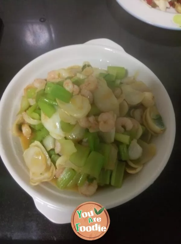 Shrimp with lily, celery