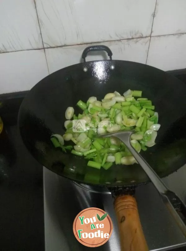 Shrimp with lily, celery