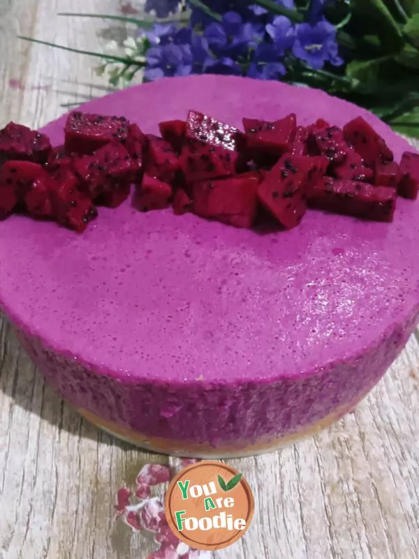 Dragon fruit mousse cake without light cream