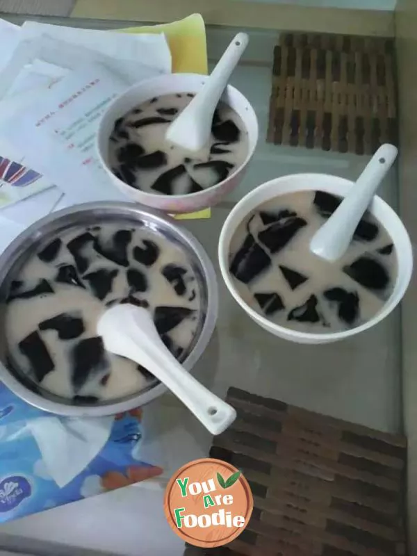 Xiancao milk tea