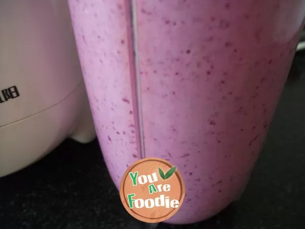 Purple cabbage yogurt shake