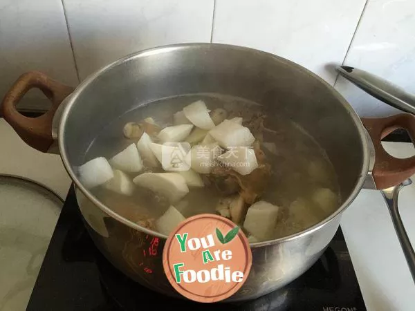 Stewed radish with mutton