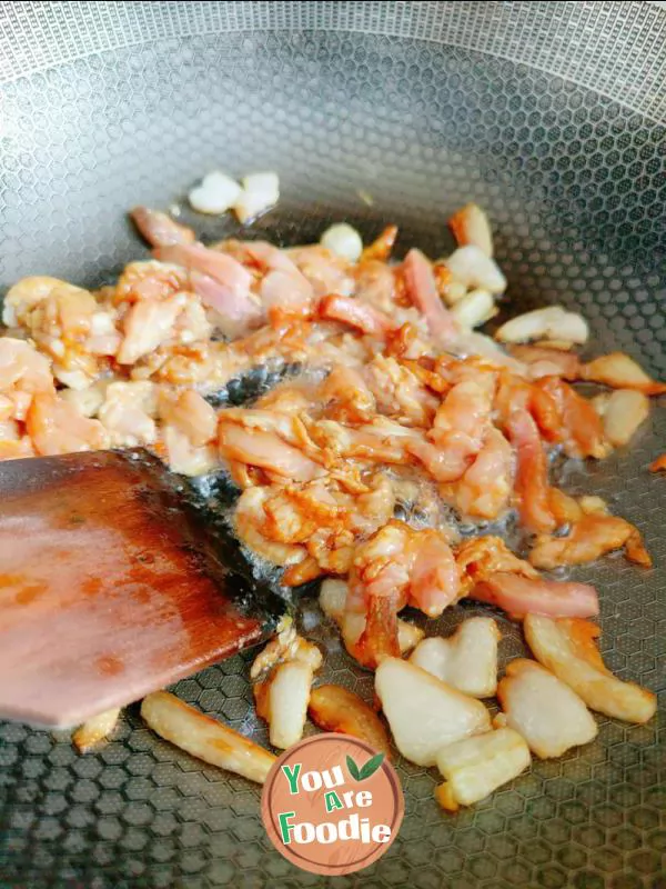 Stir fried pork with thousand pieces of silk